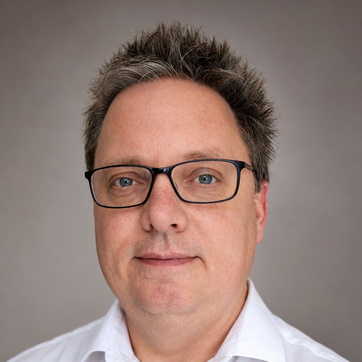 S. Schuberth, Autor von Morgenfrost